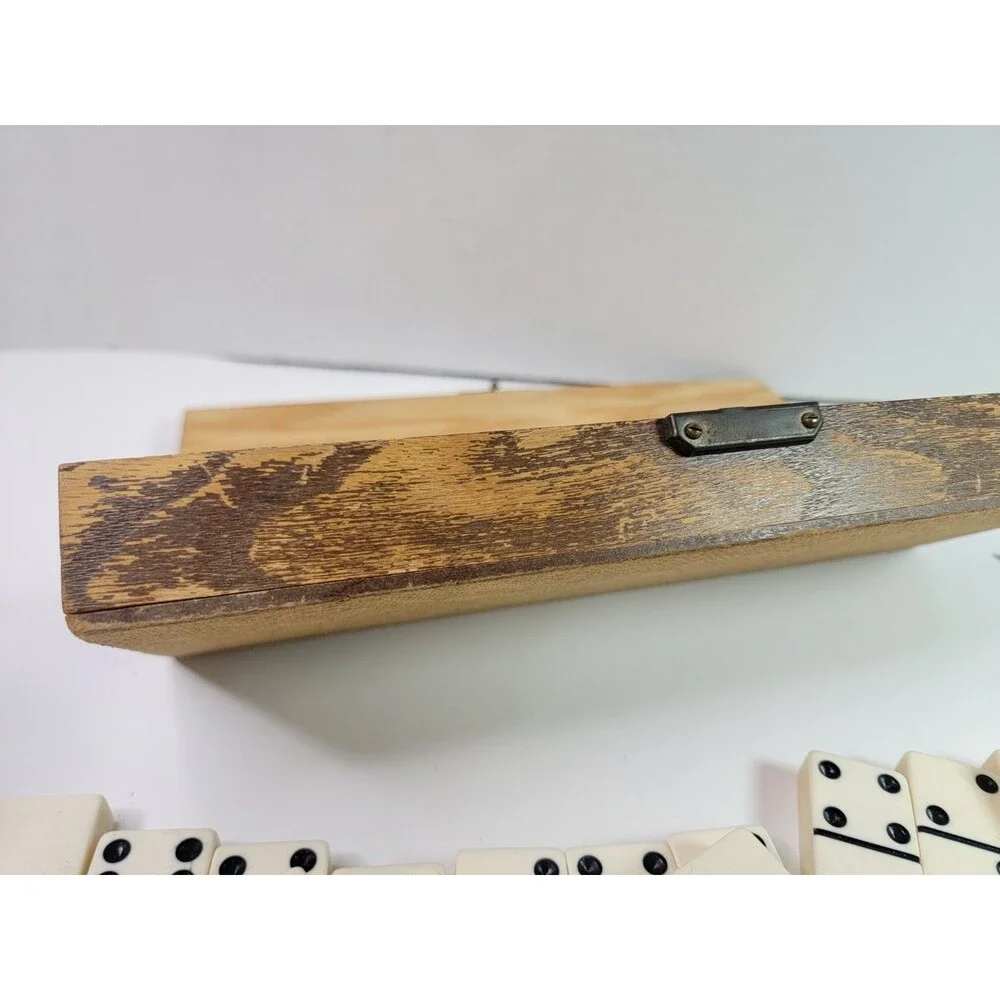 Vintage Wooden Cribbage Board Domino Set w/ Storage Box Pegs 28 Dominoes